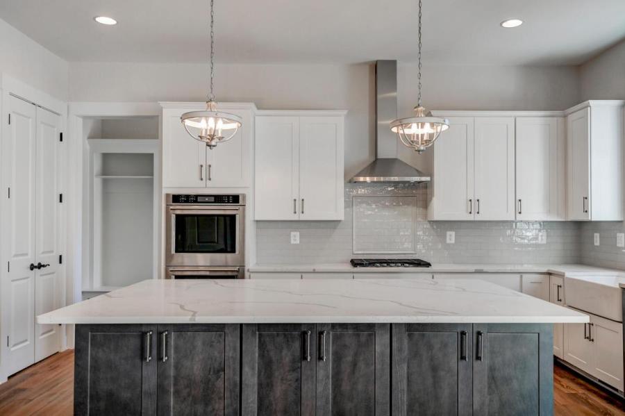 Lutherville-Timonium house kitchen
