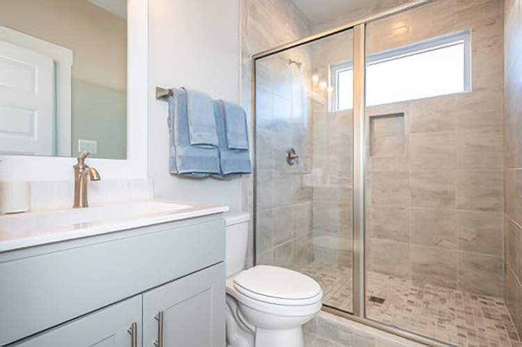 Forest Hill Maryland house bathroom main