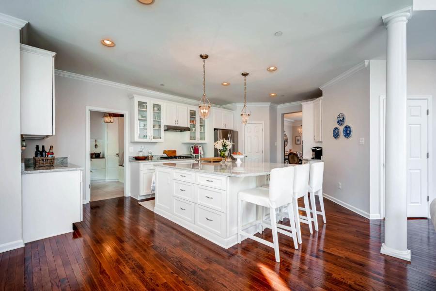 Phoenix MD, Kitchen 1